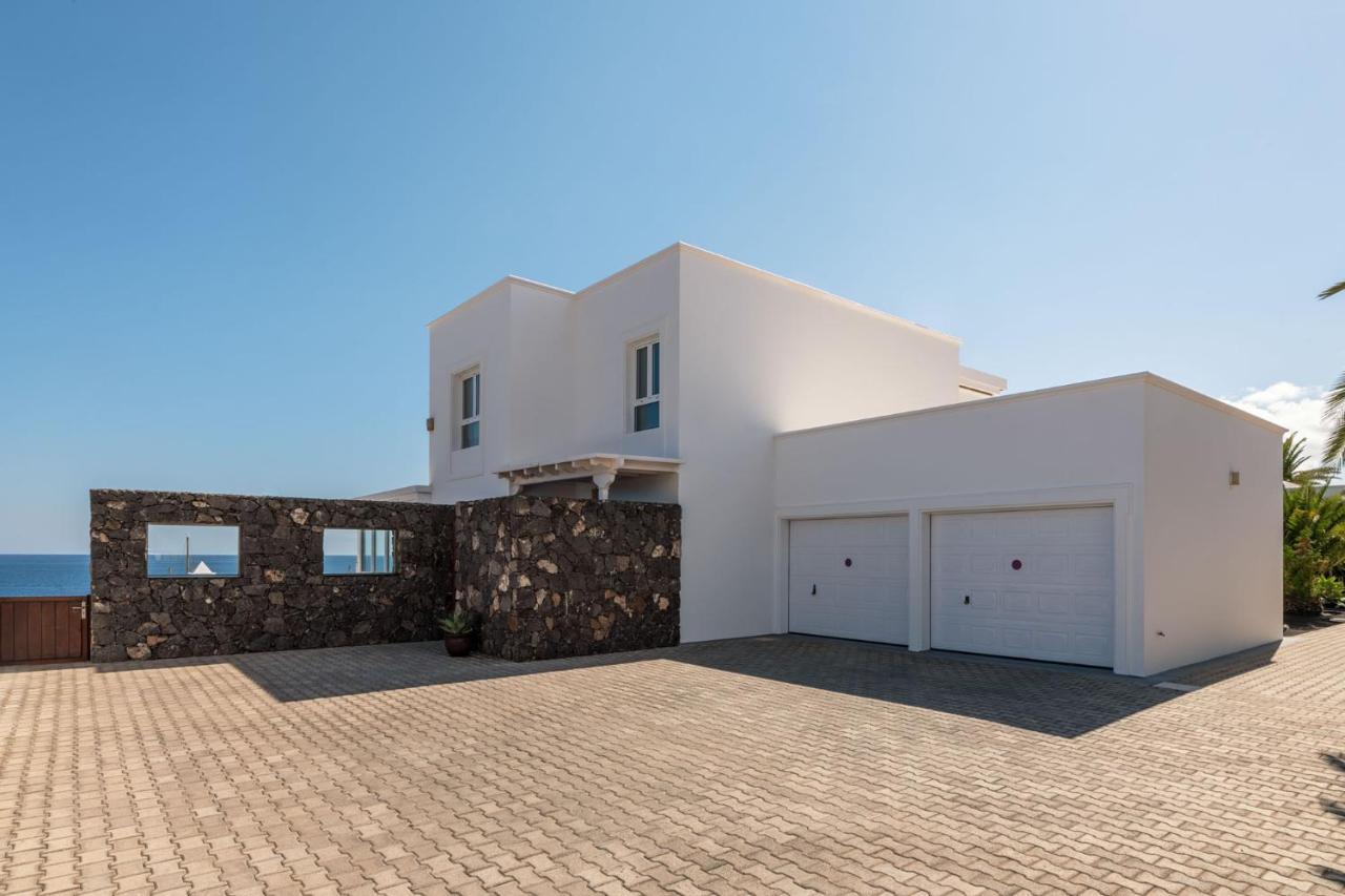 Odin Luxury Villa By Buenavilla Puerto Calero Exterior photo
